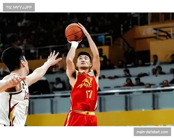 孙铭徽关键时刻扛起进攻 广厦核心展现领袖价值